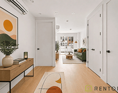 22 Frost Street - Photo Thumbnail 5
