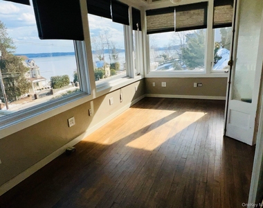 67 River Road - Photo Thumbnail 7