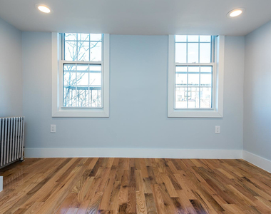 179 Stanhope Street - Photo Thumbnail 5