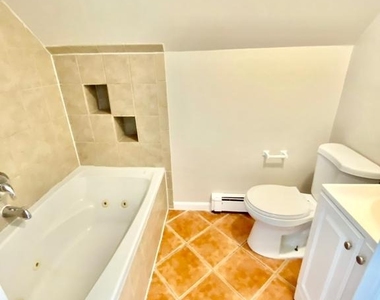46 Beaverdale Lane - Photo Thumbnail 11