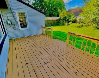 46 Beaverdale Lane - Photo Thumbnail 8