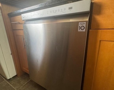 2838 Hartford Street Se - Photo Thumbnail 14