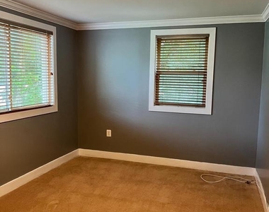 2838 Hartford Street Se - Photo Thumbnail 2
