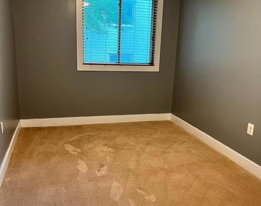 2838 Hartford Street Se - Photo Thumbnail 1