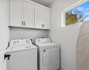 8636 Scott Street - Photo Thumbnail 9