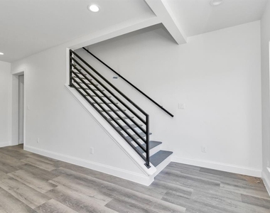 8636 Scott Street - Photo Thumbnail 1