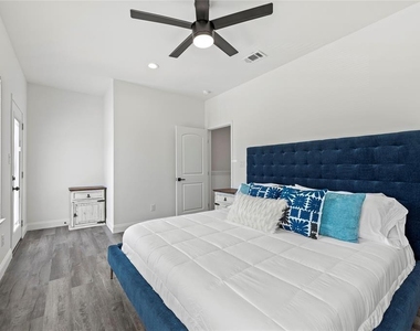 8636 Scott Street - Photo Thumbnail 18