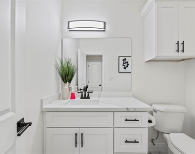 8636 Scott Street - Photo Thumbnail 20