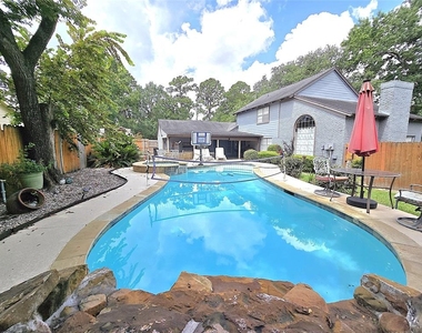 560 Brandon Road - Photo Thumbnail 39