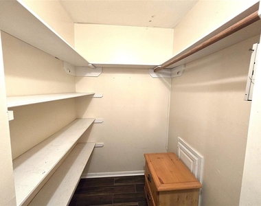 560 Brandon Road - Photo Thumbnail 18