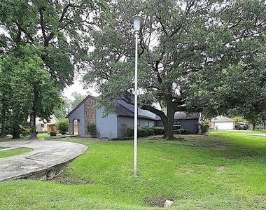 560 Brandon Road - Photo Thumbnail 19