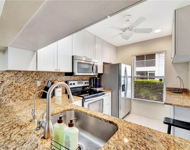1925 Courtyard Way - Photo Thumbnail 15