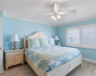 3443 Gulf Shore Boulevard N - Photo Thumbnail 9