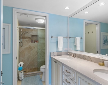 3443 Gulf Shore Boulevard N - Photo Thumbnail 11