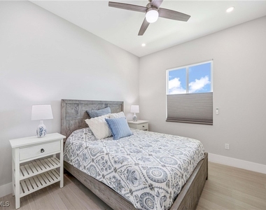 1395 Curlew Avenue - Photo Thumbnail 17