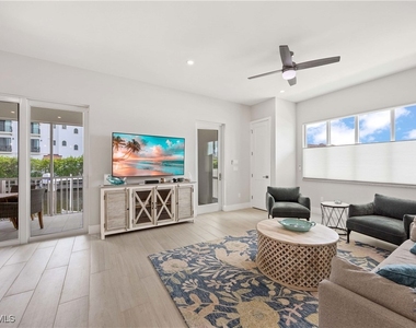 1395 Curlew Avenue - Photo Thumbnail 4