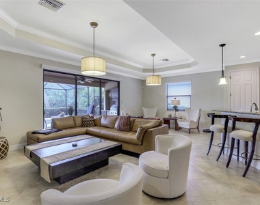 9530 Piacere Way - Photo Thumbnail 8