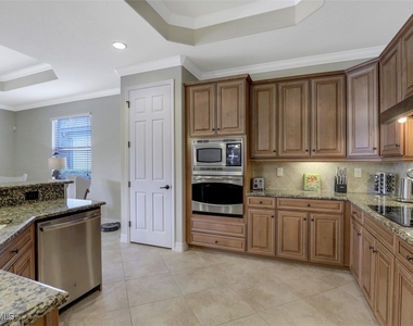 9530 Piacere Way - Photo Thumbnail 14