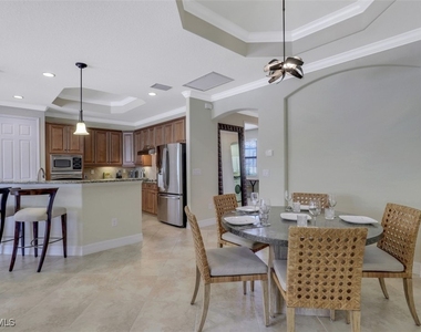 9530 Piacere Way - Photo Thumbnail 7