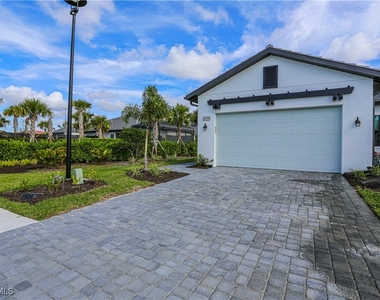 14759 Kingfisher Loop - Photo Thumbnail 1