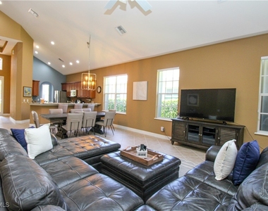 28130 L Burton Fletcher Court - Photo Thumbnail 13