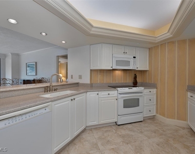 4751 Gulf Shore Boulevard N - Photo Thumbnail 9