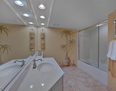 4751 Gulf Shore Boulevard N - Photo Thumbnail 11