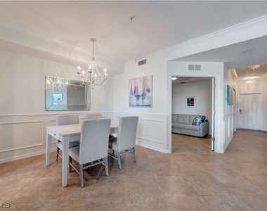 9521 Avellino Way - Photo Thumbnail 7