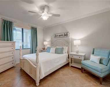 9521 Avellino Way - Photo Thumbnail 15