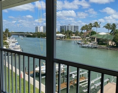 10686 Gulfshore Drive - Photo Thumbnail 23