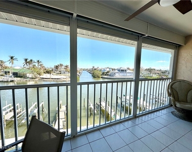 10686 Gulfshore Drive - Photo Thumbnail 21
