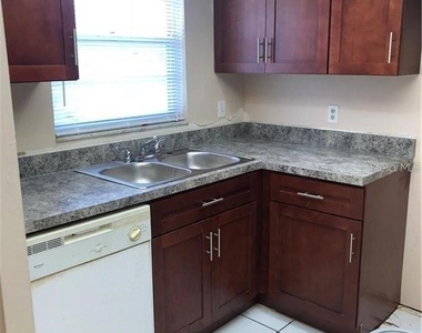290 Flower Lane - Photo Thumbnail 6