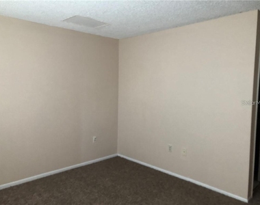 290 Flower Lane - Photo Thumbnail 3