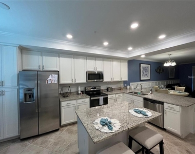 14091 Heritage Landing Boulevard - Photo Thumbnail 3