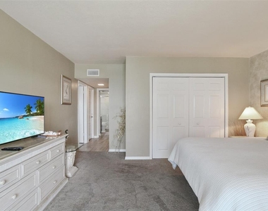1050 Longboat Club Road - Photo Thumbnail 14