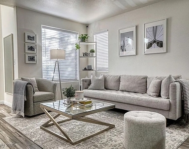 6080 Saint Petersburg Drive - Photo Thumbnail 11