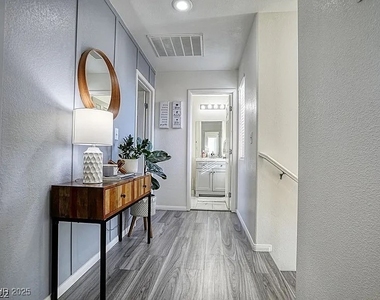 6080 Saint Petersburg Drive - Photo Thumbnail 25