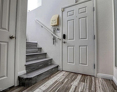 6080 Saint Petersburg Drive - Photo Thumbnail 22