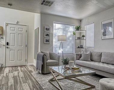 6080 Saint Petersburg Drive - Photo Thumbnail 4