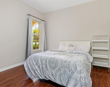 8019 Nevis Place - Photo Thumbnail 15
