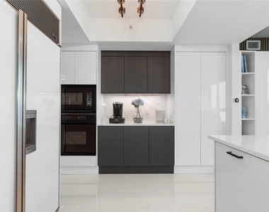 3535 S Ocean Drive - Photo Thumbnail 16