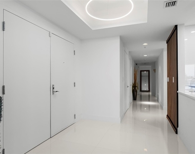 3535 S Ocean Drive - Photo Thumbnail 7