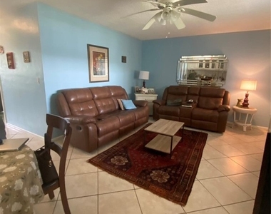 2100 Ne 38th Street - Photo Thumbnail 3