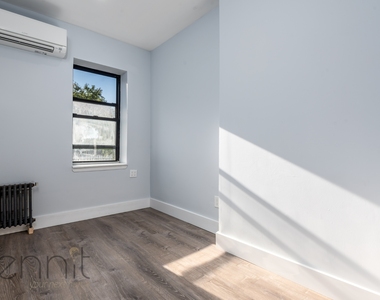320 Throop Avenue - Photo Thumbnail 5