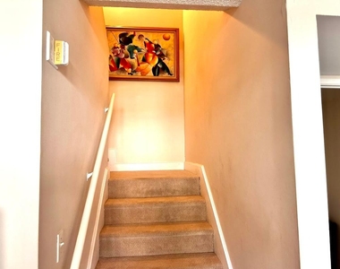 127 Yacht Club Way - Photo Thumbnail 8