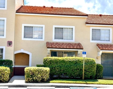 127 Yacht Club Way - Photo Thumbnail 16