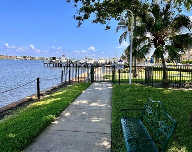 127 Yacht Club Way - Photo Thumbnail 2