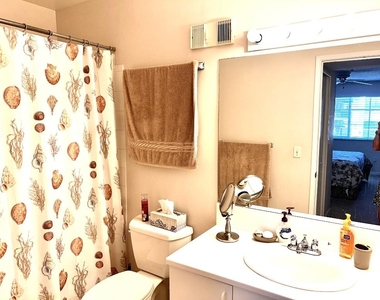 127 Yacht Club Way - Photo Thumbnail 15