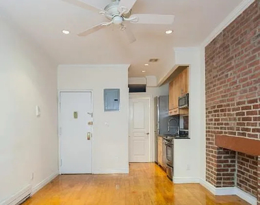 44 Avenue B - Photo Thumbnail 2