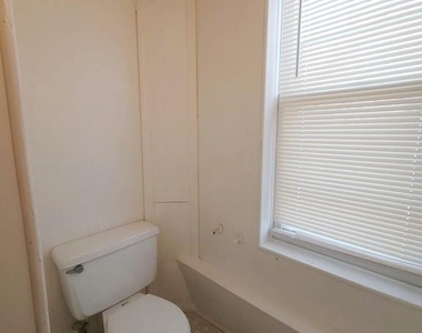 818 Wynnewood Road - Photo Thumbnail 25